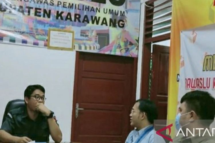 Kabar Pemilu 2024 Terkini: Bawaslu Karawang Jumpai Pergeseran Suara Caleg di Kecamatan Cikampek, Jawa Barat