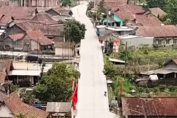 Terikat Dana Inpres Jawa Tengah Rp1,36 Triliun, Jalan Akses Evakuasi Merapi di Magelang Kini Mulus Dengan Rigid Beton Sepanjang 11,9 Km, Lokasinya…