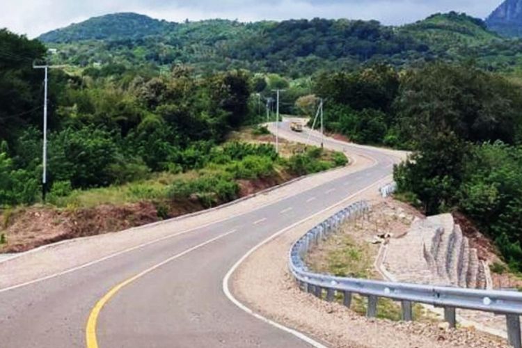 Makan Anggaran Rp120 Miliar, Jalan Perbatasan NTT-Timor Leste Ruas Sabuk Merah Telah Mengaspal 292 Km, Konstruksi Dibayangi Sederet Kendala