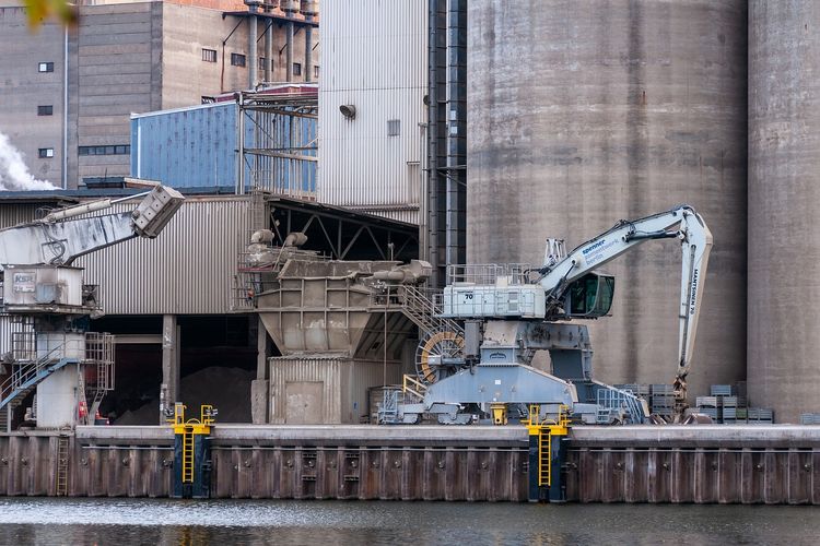 Alami Kerugian Sebesar Rp933 Miliar, PT Krakatau Steel Tbk (KRAS) Mencatatkan Penurunan Jumlah Utang