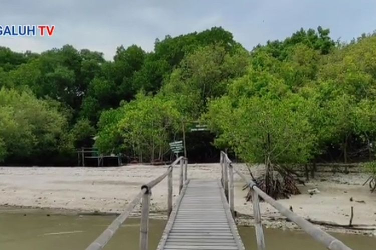 Ngeri! Dibalik Keindahannya, Penghuni Pulau di Jawa Timur Ini Ternyata Bukan Manusia Tapi…