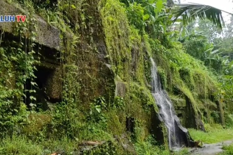 Ajaib! Kampung Rumah Batu di Bali yang Ratusan Tahun Tertutup Air Terjun Muncul Lagi