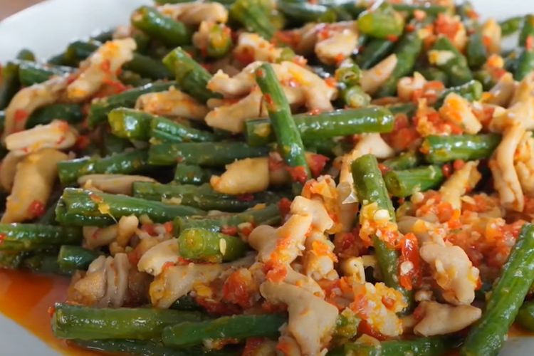 Modal Rp15 Ribuan, Coba Resep Rumahan ‘Tumis Usus Ayam Kacang Panjang’ yang Cocok Jadi Menu Sahur Simple dan Ramah Budget