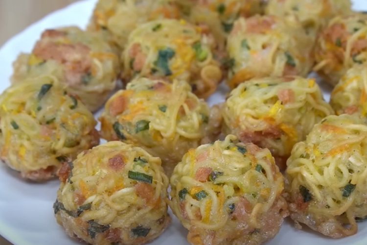 Agar Anak Semangat Puasa, Bikin Camilan Buka Puasa Ramadhan Dari Bola Mie Telur, Tekstur Renyah dan Kenyal Dijamin Bikin Nagih!