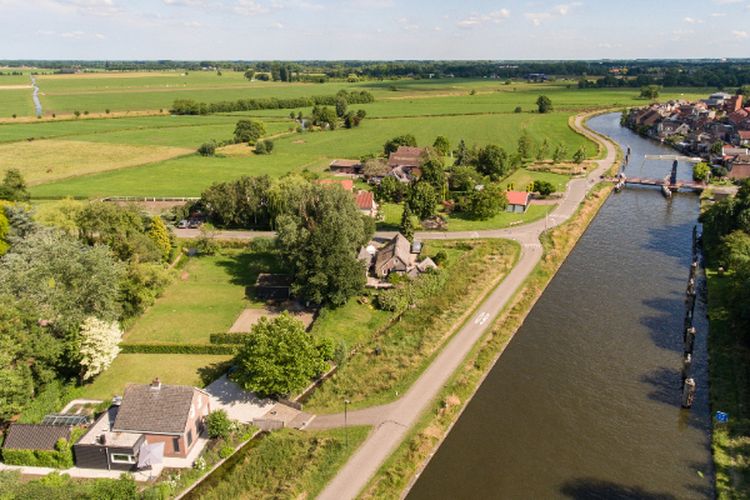 Fasih Bahasa Sunda, Satu Kampung di Pedalaman Garut Ini Penduduknya Asli Keturunan Belanda Semua