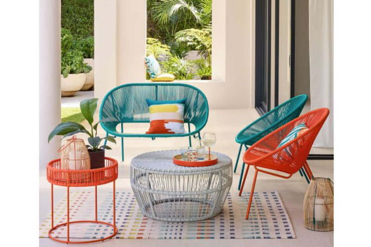 10 Ide Desain Dak Teras Minimalis Modern Yang Mudah Ditiru: Cocok Buat Santai dan Nongkrong Bareng Keluarga