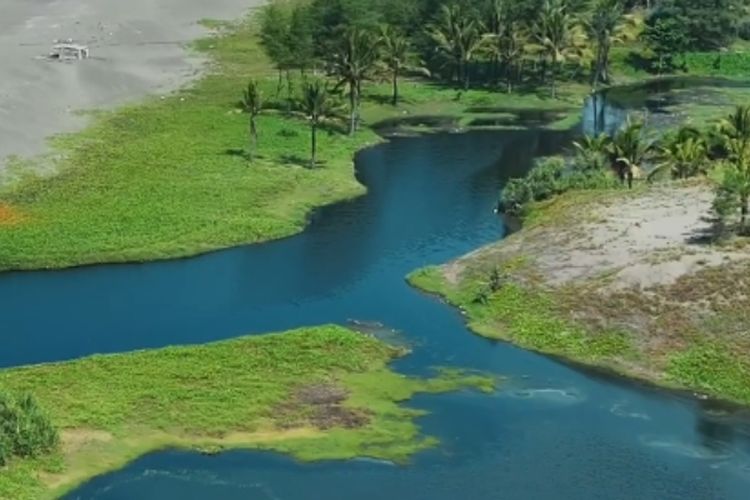 Laguna Cantik di Sudut Pantai Kebumen, Wisata Alam Jawa Tengah Ini Indahnya Bikin Mata Gak Berkedip!