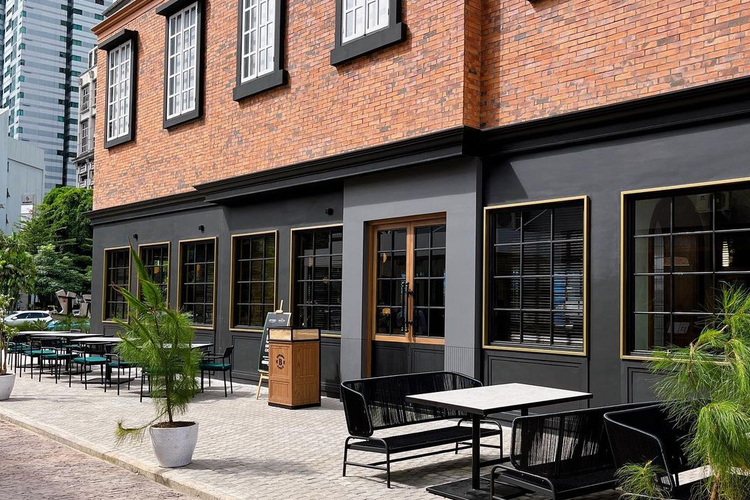 Tempat Nongkrong di Jakarta Selatan Ini Tawarkan Indahnya Bangunan Khas Eropa, Isi Waktu Luang Sambil Kulineran!