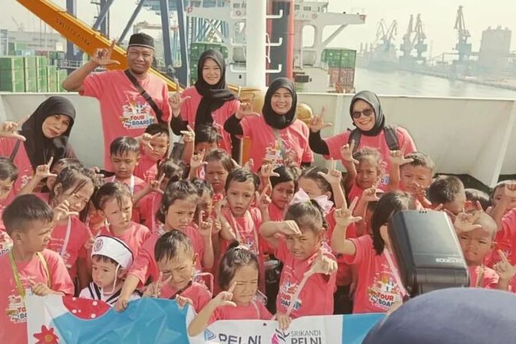 Kegiatan Belajarnya Cuma 2,5 Jam, Sekolah Unik di Jakarta Selatan Ini Muridnya Berlatar Belakang…