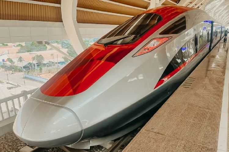 Saingi Whoosh! Kereta Cepat Merah Putih Miliki Kecepatan 200 Km Per Jam, Jarak Jakarta-Surabaya Jadi Sejengkal