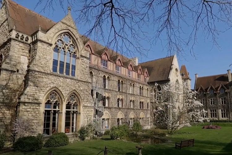 Cheltenham Ladies’ College, Sekolah Wanita Tertua di Inggris: Melegenda 170 Tahun di Pelosok Kota Bersejarah
