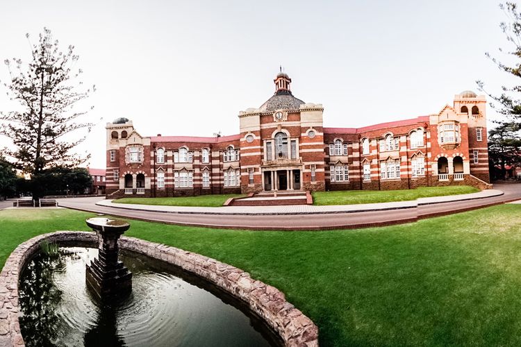 Didirikan Sejak Tahun 1909, SMA Elon Musk di Afrika Selatan Ini Sempat Tidak Beroperasi, Kok Bisa?