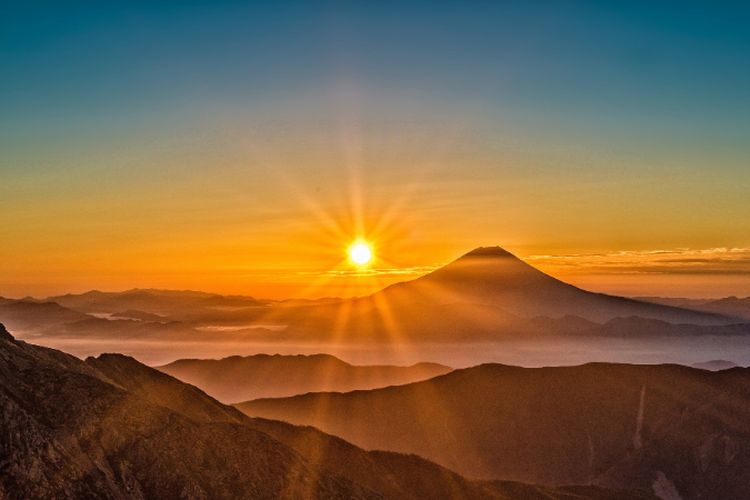 Ada ‘Gunung Emas’ di Sumatera Barat Setinggi 2.919 Meter Yang Sudah Digali Sejak Era Kolonial Belanda