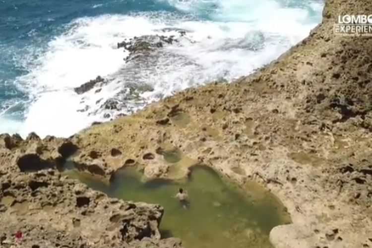 Gak Cuma Bali, 9 Destinasi Wisata Alam Ini Bisa Jadi Tempat Healing Penatmu: No 8 Surga Dunia!