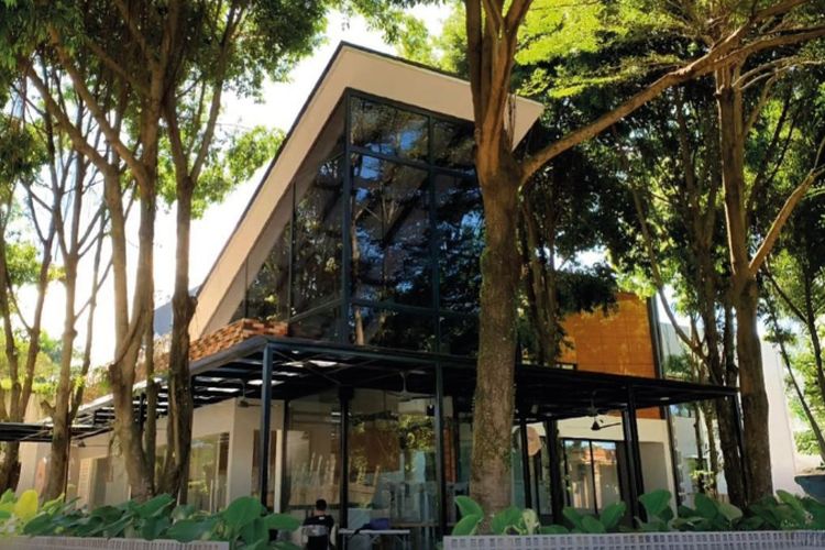 Ekstrovert Mau Healing? 5 Spot Nongkrong di Jakarta Gak Bikin Damage Gaji UMR, Paling Seru Kafe Anak Pak Ahok!