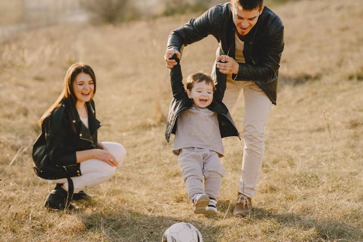 Rezeki Tak Terbendung, 3 Shio Anak Ini Jadi Jimat Keberuntungan untuk Kedua Orang Tua