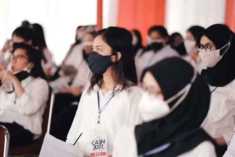 Tanpa Syarat Aneh-Aneh! MenPAN RB Rini Widyantini Segera Angkat Honorer dengan Kriteria Ini Jadi ASN per Desember 2024