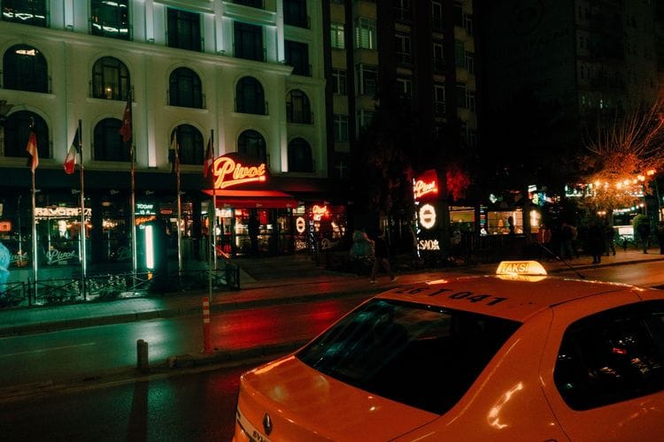 7 Kota Paling Berdosa di Indonesia, Jadi Sarang Pergaulan Bebas: Juaranya Berasal dari Jawa Timur