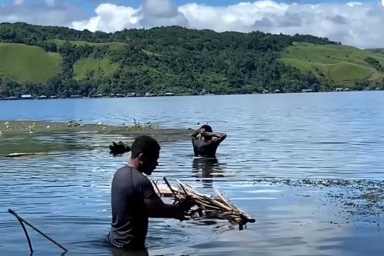 Keren! Warga Kampung di Pedalaman Papua Setiap Hari Makan Gratis, Ternyata Ada Rahasianya