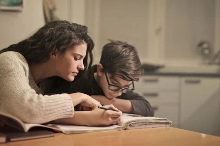 Segera Terapkan! 8 Kebiasaan Sepele Ini Membuat Otak Anda Semakin Cerdas dengan Instan