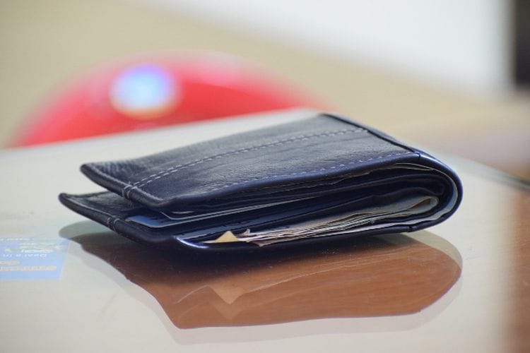Tak Hanya Berfungsi Sebagai Menyimpan Uang, Dompet Juga Mengungkap Kepribadian Seseorang