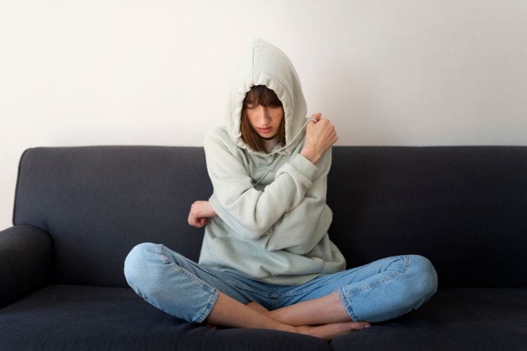 Menguak Sifat Wanita dari Gaya Berpakaian, si Paling Suka Memendam Masalah Biasanya Pilih Fashion Ini