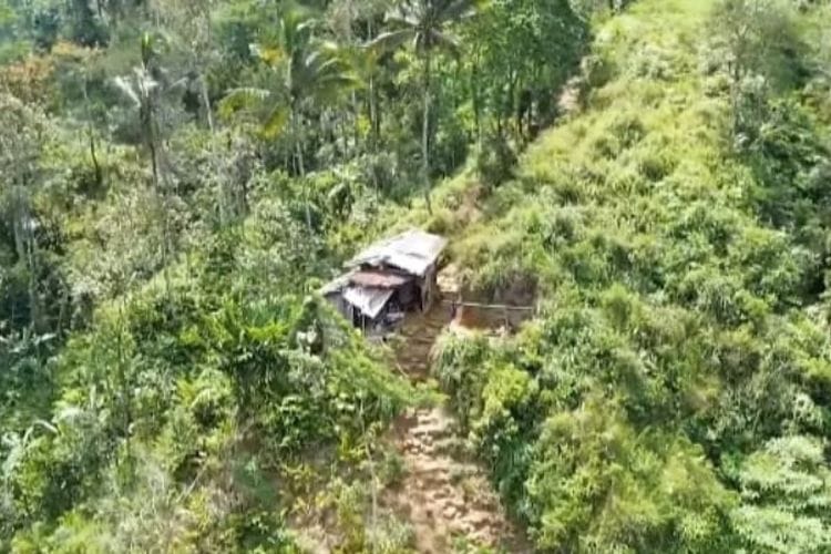 Lewati Medan Ekstrem Pegunungan Purbalingga, Ada Warung Tertinggi di Jawa Tengah: Buka 24 Jam!