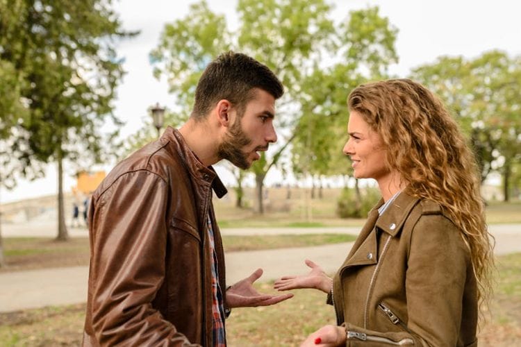 Istilah Humblebrag di Media Sosial yang Sering Dilakukan Banyak Orang Tanpa Disadari