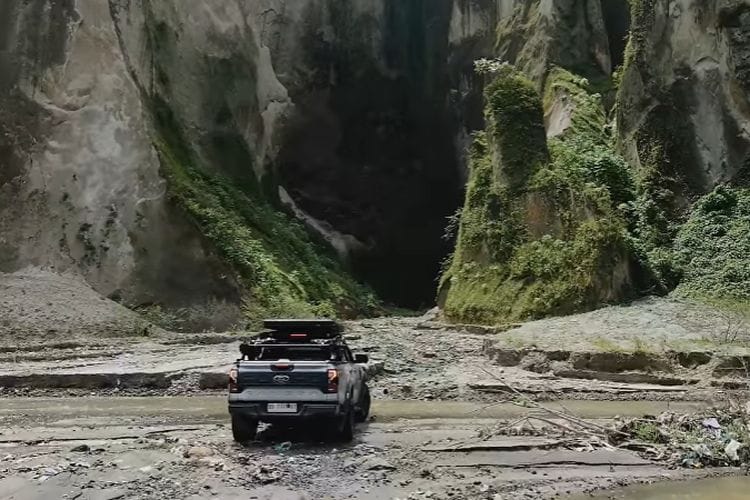 Sudah Tahu? Ada Gerbang Jurassic World di Lembah Bumi Minangkabau Sumatera Barat Loh
