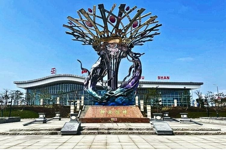 Spektakuler! China Ledakkan 7 Gunung Demi Realisasi Proyek di Atas Awan Senilai Rp3,45 Triliun