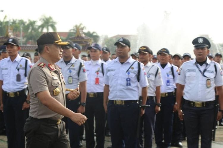 Disahkan Sri Mulyani, Ini Besaran Gaji Honorer Satpam 2025: Ada yang Rp 6 Juta