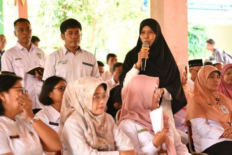 Kado Indah Hari Guru 2024, Kemendikdasmen Usulkan 3 Program Prioritas, Salah Satunya Bisa Lanjut Kuliah S1