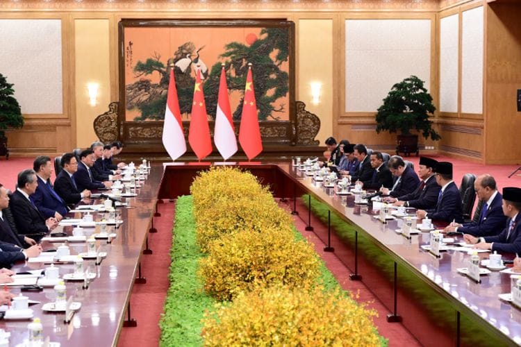 China Sampai Ikut Bantu RI Danai Proyek Makan Siang Gratis Prabowo, APBN Rp71 Triliun Gak Nutup?