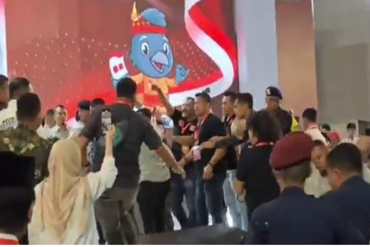 Baru Mulai Sebentar, Debat Pilkada Aceh Dihentikan Gegara Ricuh