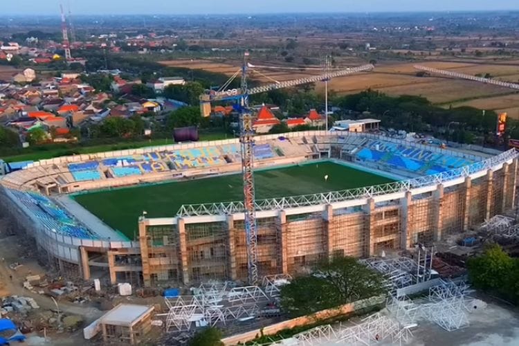 Disulap Berstandar FIFA, Stadion Terbesar di Lamongan Dipermak Besar-Besaran: Dana Terkuras Rp300 Miliar!