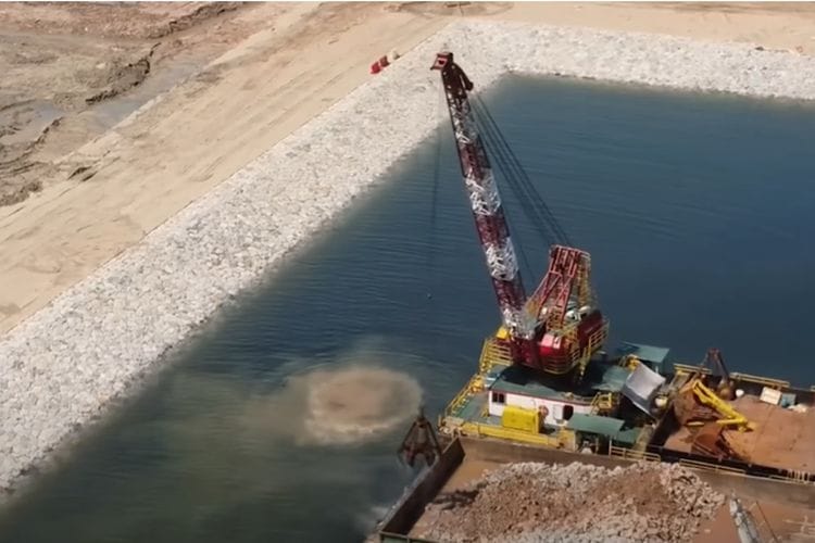 Kontra dengan Ambisi Prabowo Subianto, Aturan Ekspor Pasir Laut Dinilai Rugikan Potensi Karbon Biru Indonesia