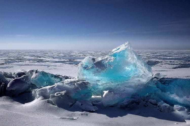 Proyek Paling Gila di Dunia! UEA Invest 60 Juta USD Gotong Gunung Es Antartika Gegara Kelangkaan Air