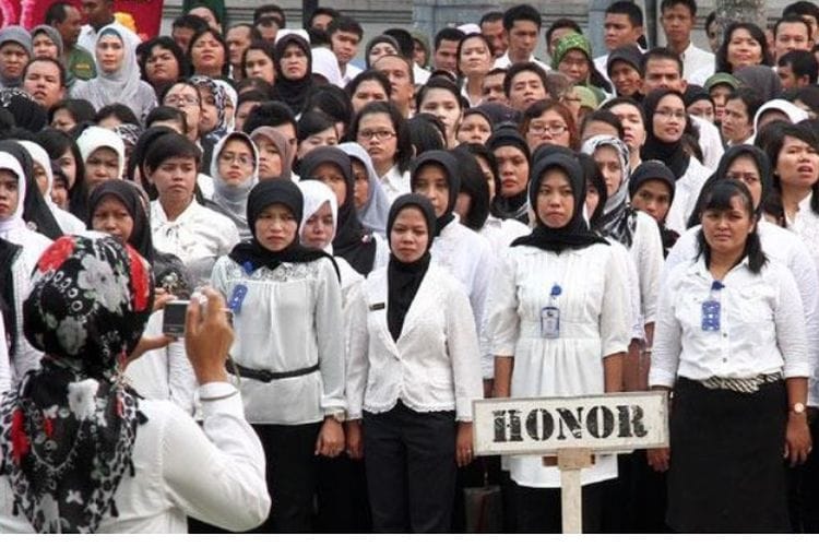 Berlaku Mulai Januari 2025, Prabowo Minta Guru Honorer Segera Penuhi Syarat Ini Agar Bisa Naik Gaji Rp2 Juta