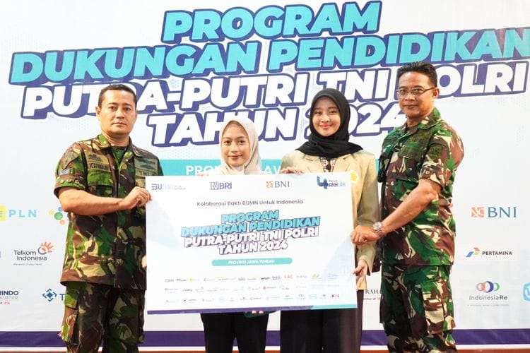 Dukung Kualitas Pendidikan Anak TNI-Polri, BRI Salurkan Beasiswa di Hari Pahlawan