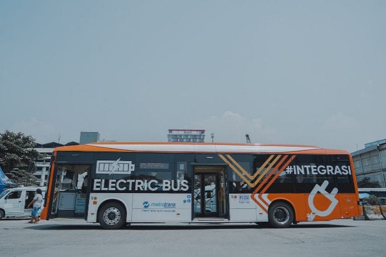 Armada Transjakarta Mengganda 3 Kali Lipat! Bepergian dengan Bus Listrik di Jakarta Makin Sat Set
