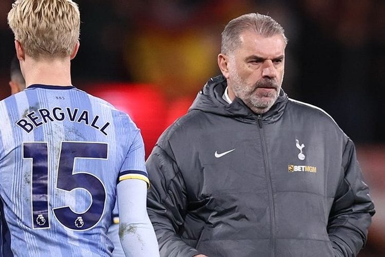 Kalah Telak Atas Liverpool, Ange Postecoglou Keukeh Tak Akan Rubah Strategi Awal