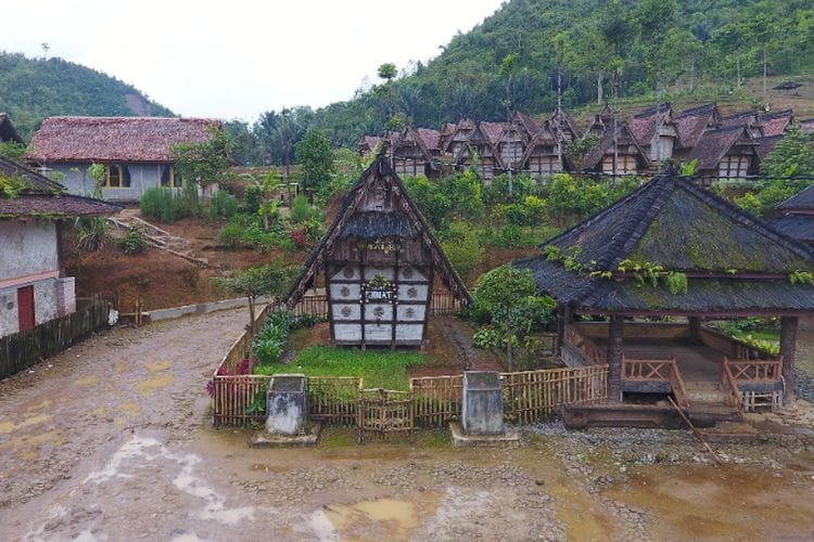 Diselimuti 8.000 Lumbung Padi, Kampung Adat di Sukabumi Ini Warganya Dilarang Jual Beras, Kok Bisa?