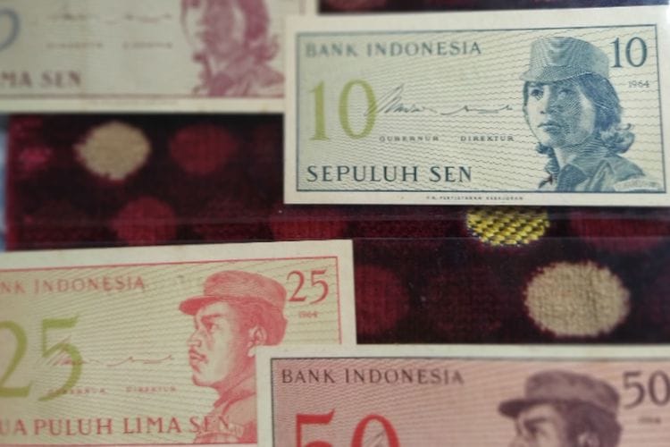 Kolektor Pemula Jangan Sampai Rugi, Begini Cara Mendapatkan dan Menjual Uang Kuno agar Laku Mahal