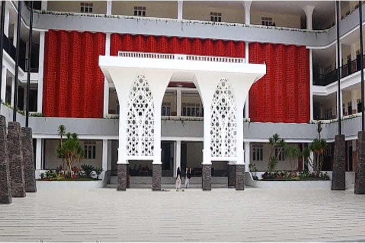 Biaya Masuk Rp35 Juta, Pesantren Standar Internasional di Kota Batu Ini Gedungnya Termegah se-Jawa Timur