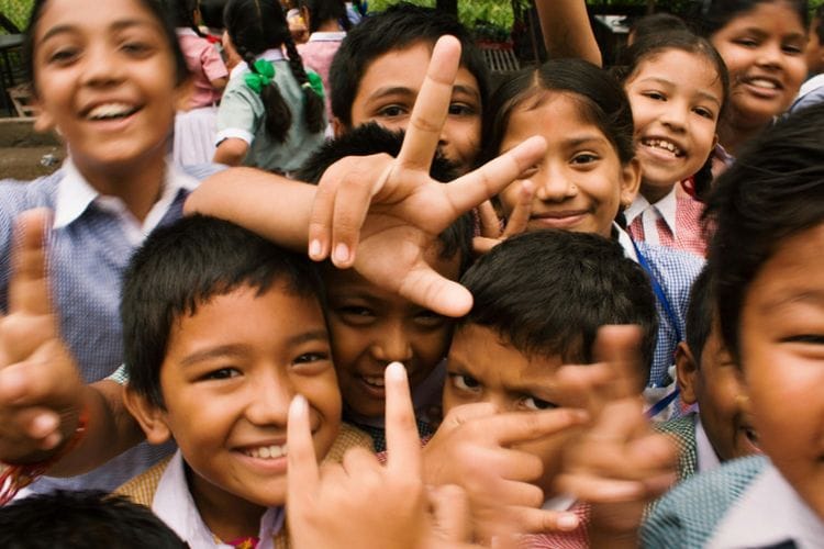 Pramono Anung-Rano Karno Siap Uji Coba Sekolah Swasta Gratis di Jakarta TA 2025/2026 Mendatang