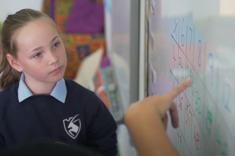 Cek Fakta Deep Learning Bakal Gantikan Kurikulum Merdeka