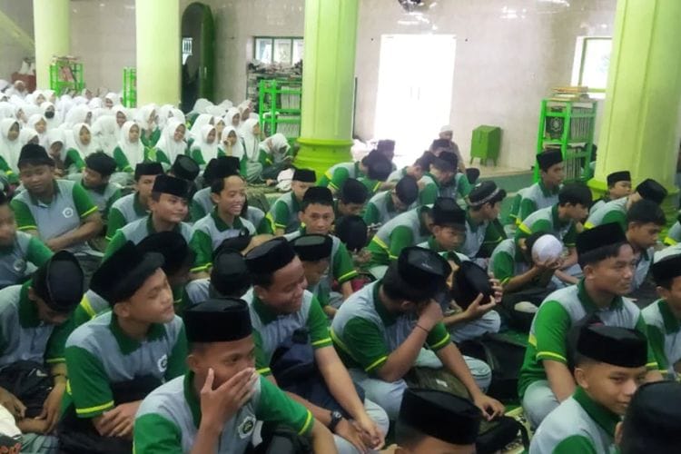Berada di Lorong Rawan Kriminalitas, Pesantren di Makassar Ini jadi Angin Segar untuk Warga Sekitar