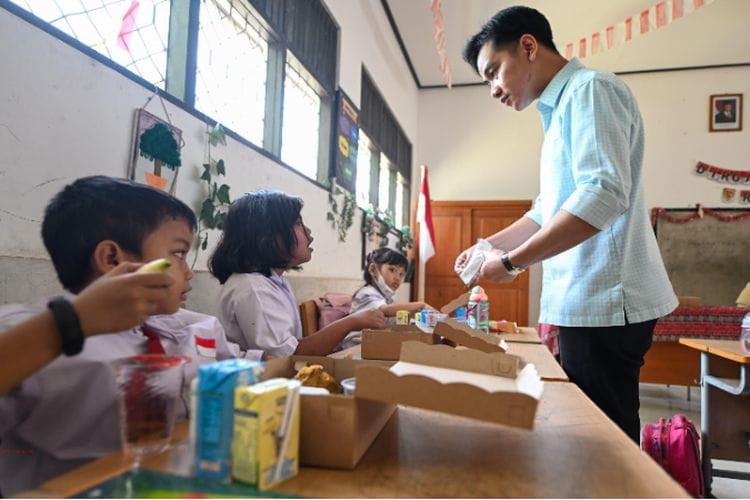 Skema MBG saat Puasa Ramadan 2025 hingga Pro Kontra Program Makan Siang Gratis