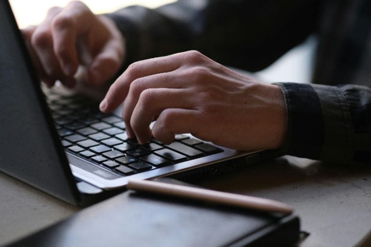 Mau Jadi Diaspora? Ini 10 Jurusan Kuliah yang Punya Peluang Tinggi Kerja di Luar Negeri