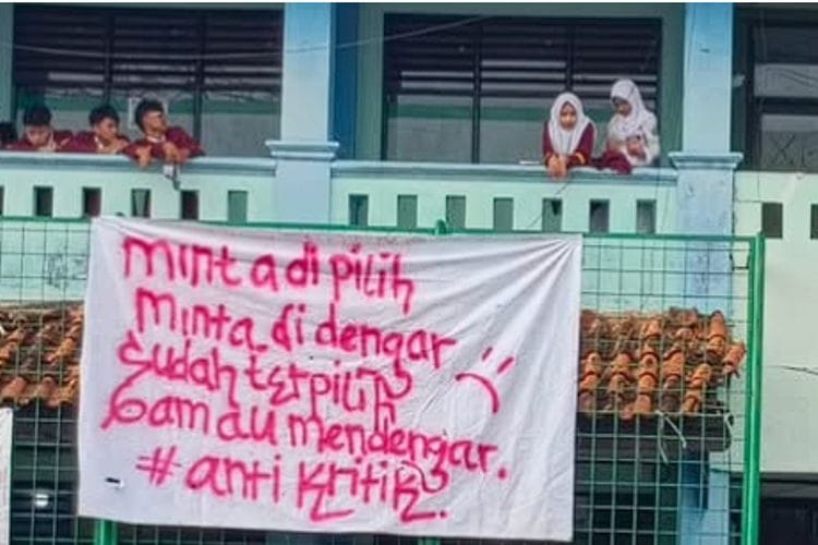 Siswa MAN 2 Bekasi Desak Kepala Sekolah Mundur, Buntut Anggaran Sekolah yang Dinilai Tidak Transparan